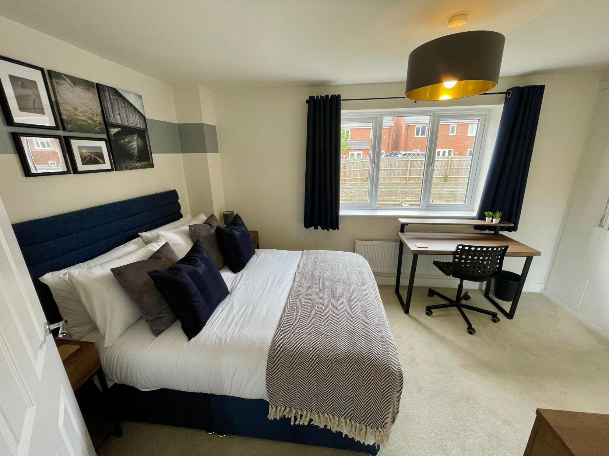 3-Bedroom Luxury Stay With Free Parking Market Harborough Extérieur photo