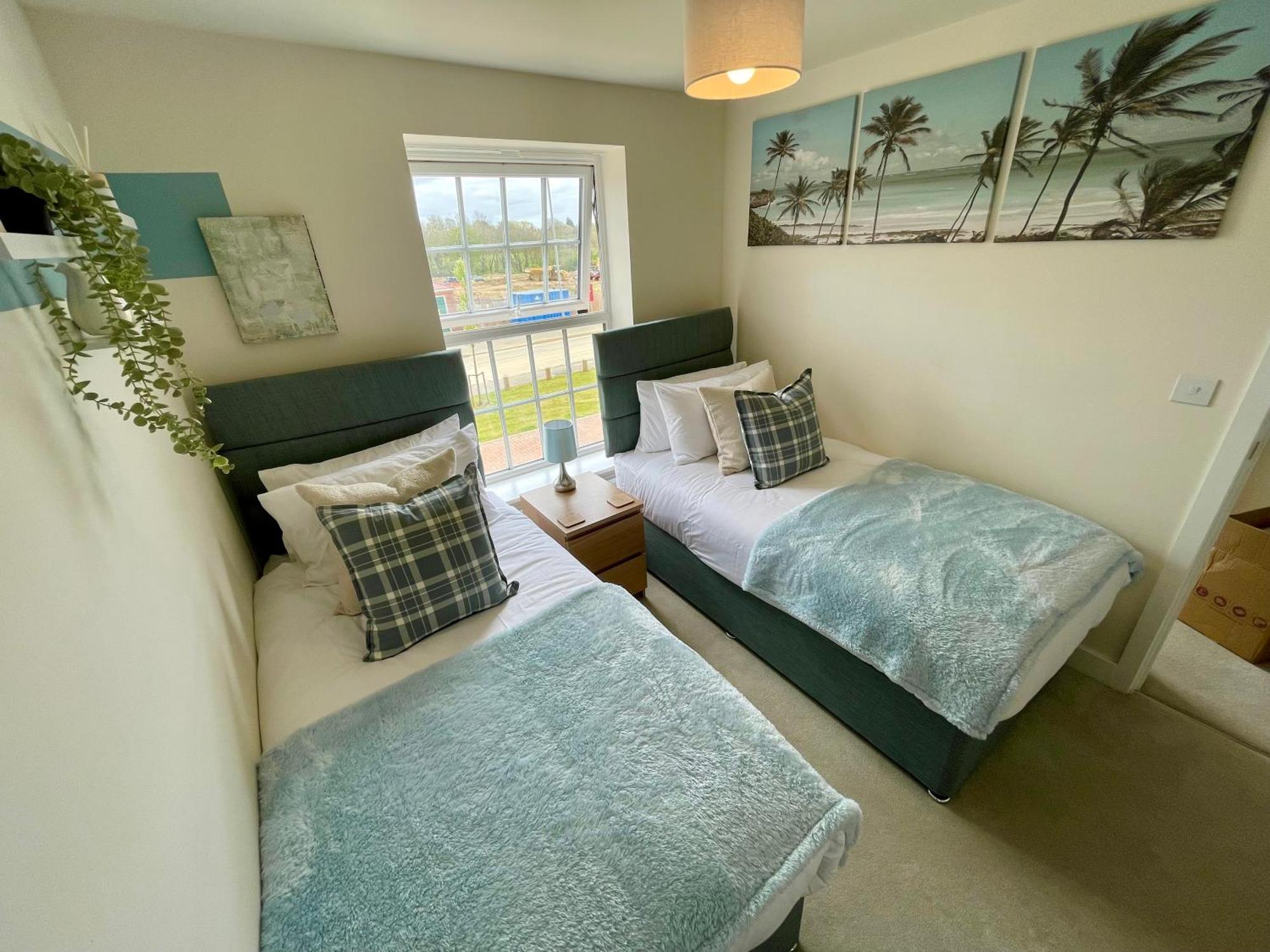 3-Bedroom Luxury Stay With Free Parking Market Harborough Extérieur photo